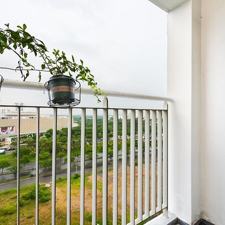 Apartments At Scenic Valley Ho Chi Minh City Exterior photo